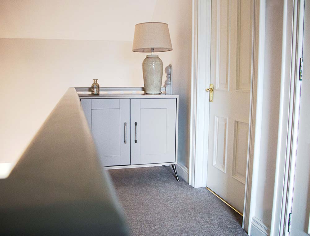 freestanding chest of drawers