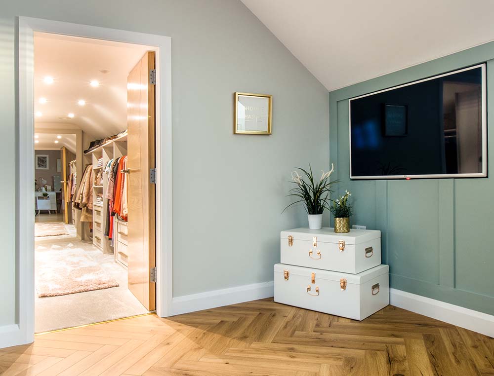 walk in wardrobe