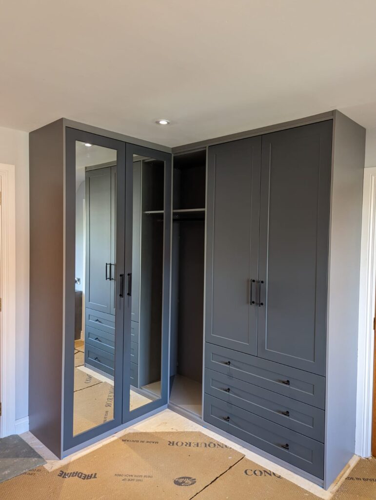 corner hinge wardrobe unit