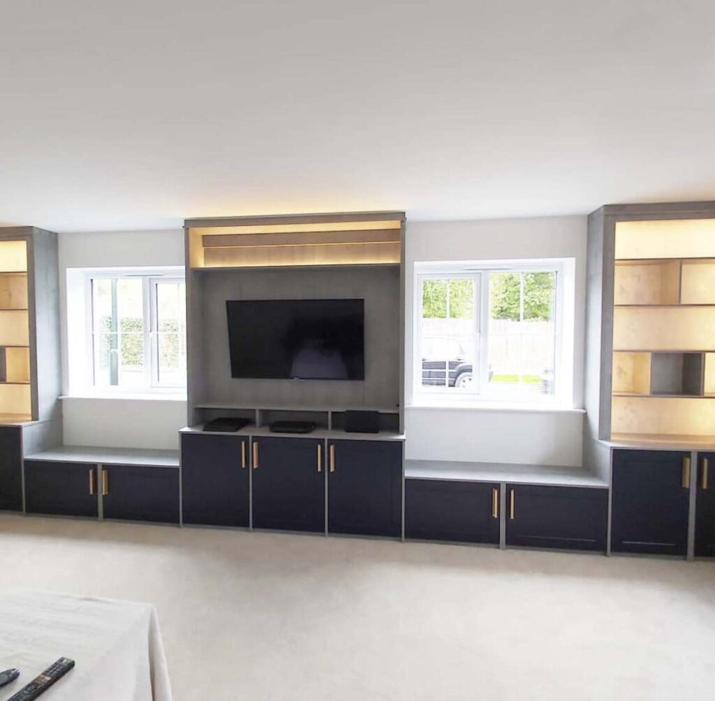 media unit with lighting