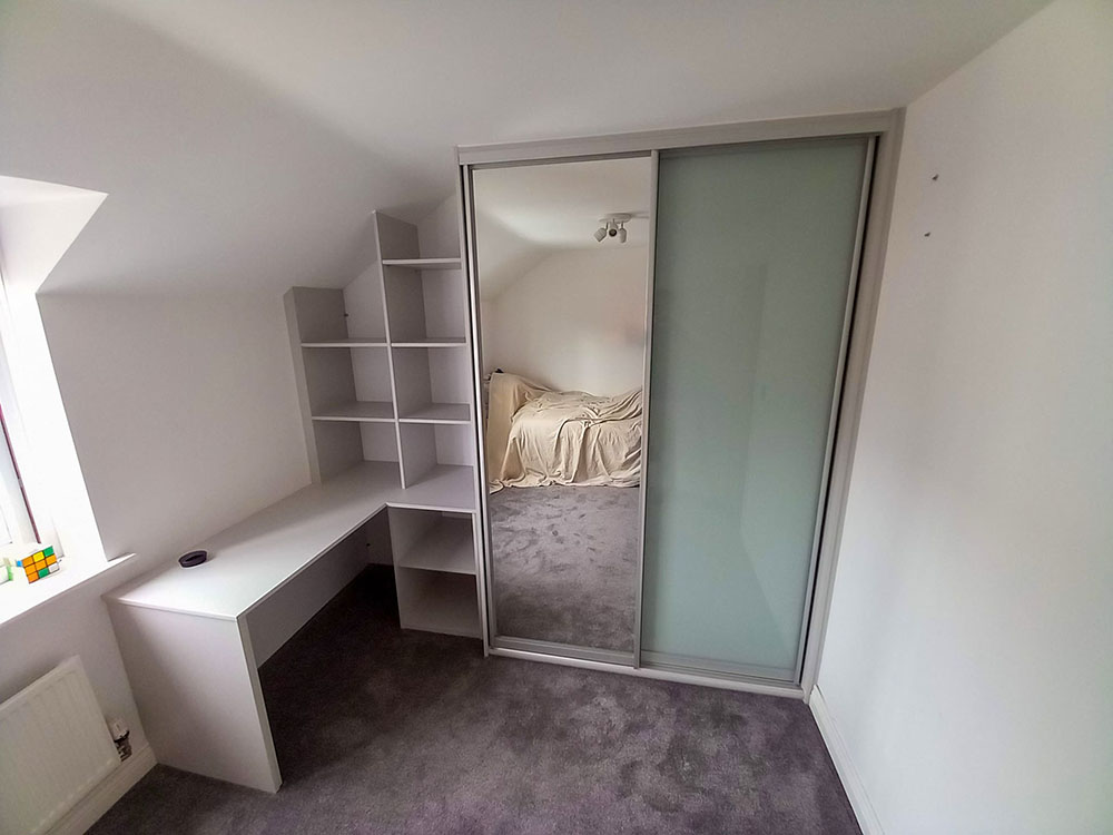 glass and mirror sliding wardrobe with shelves